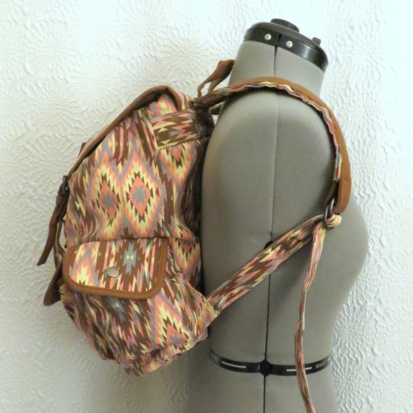Candies Aztec Southwestern Y2K Style Faux Leather Vegan Backpack New - Picture 2 of 16